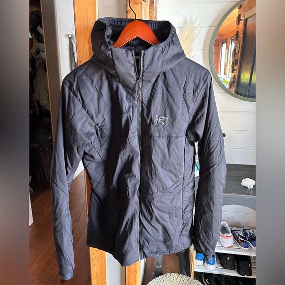 Arc’teryx Proton LT - Picture 1 of 3